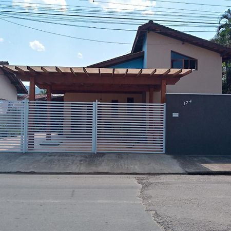 Casa Estilo Minimalista Em Ubatuba Villa Exterior foto