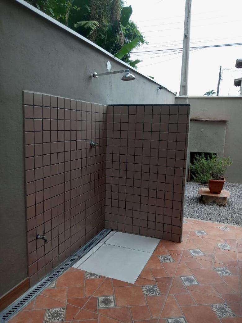 Casa Estilo Minimalista Em Ubatuba Villa Exterior foto